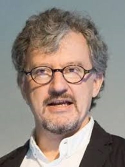 A head shot of Dr. Benedikt Fischer